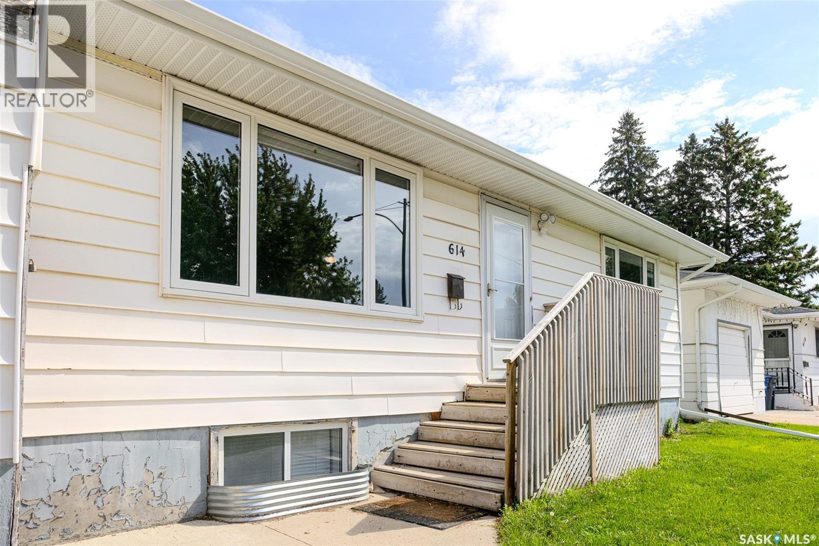 614 Q AVENUE N, Saskatoon Saskatchewan — photo 3