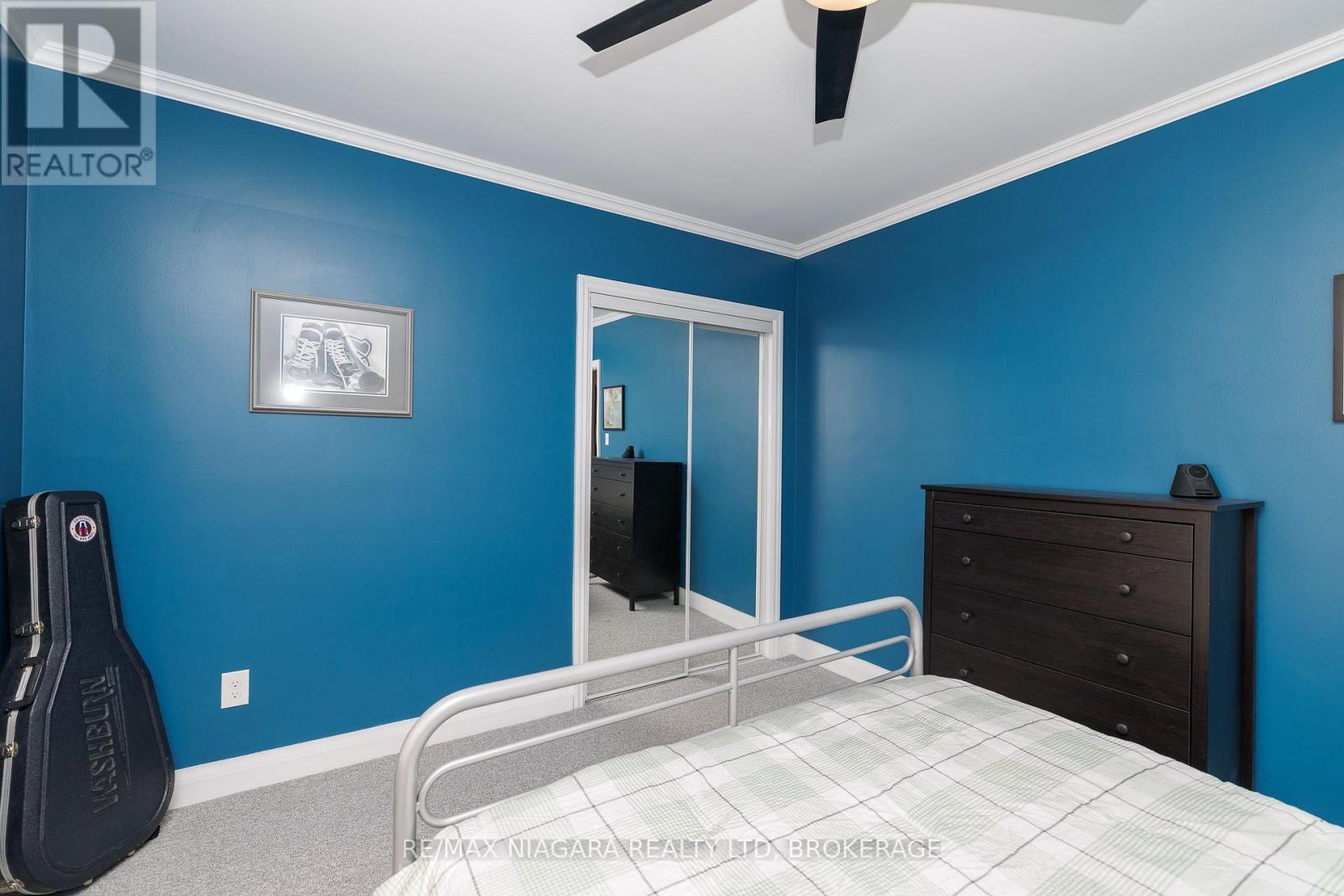6329 GOODSIR CRESCENT - 25