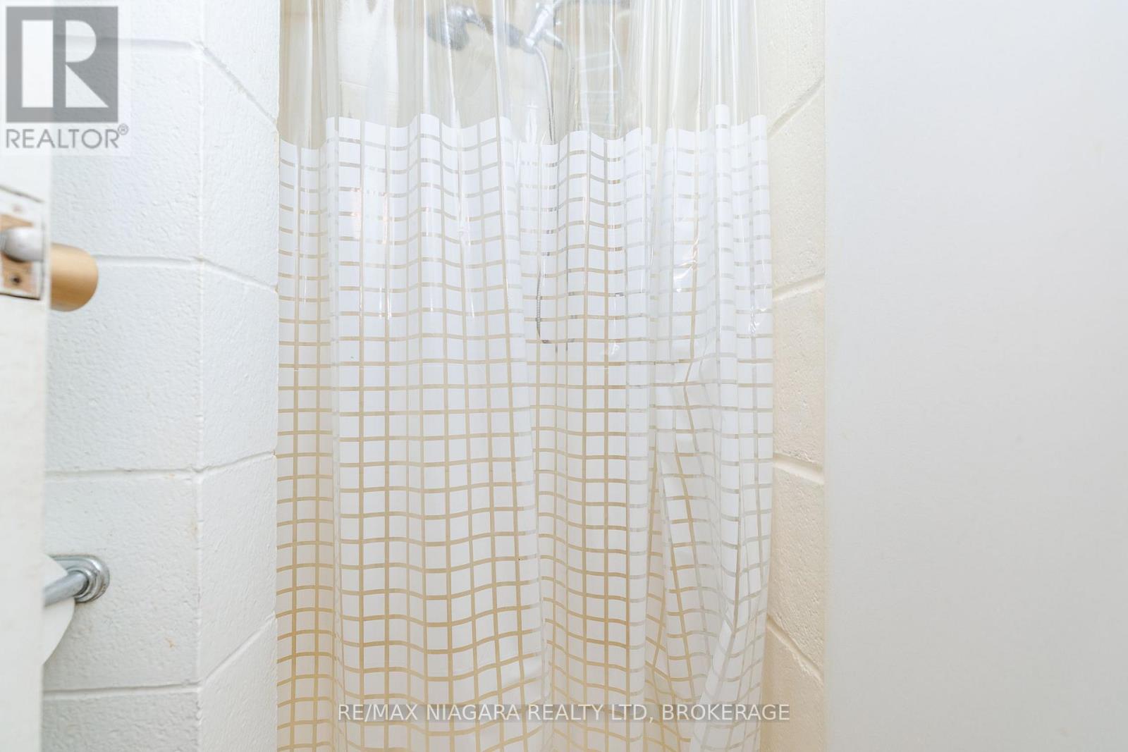 6329 GOODSIR CRESCENT - Image 30