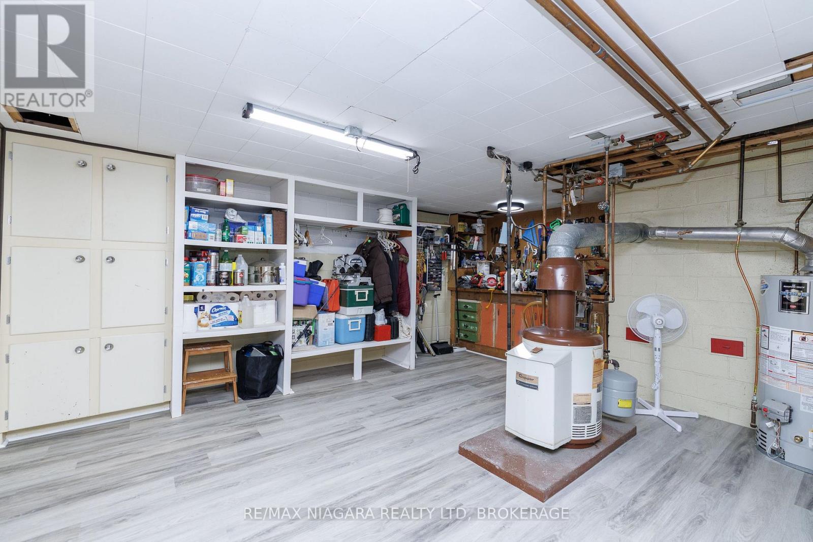 6329 GOODSIR CRESCENT - 36