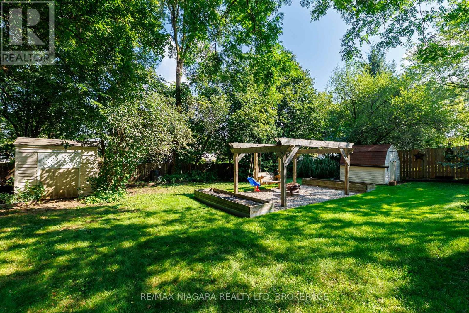 6329 GOODSIR CRESCENT - Image 39