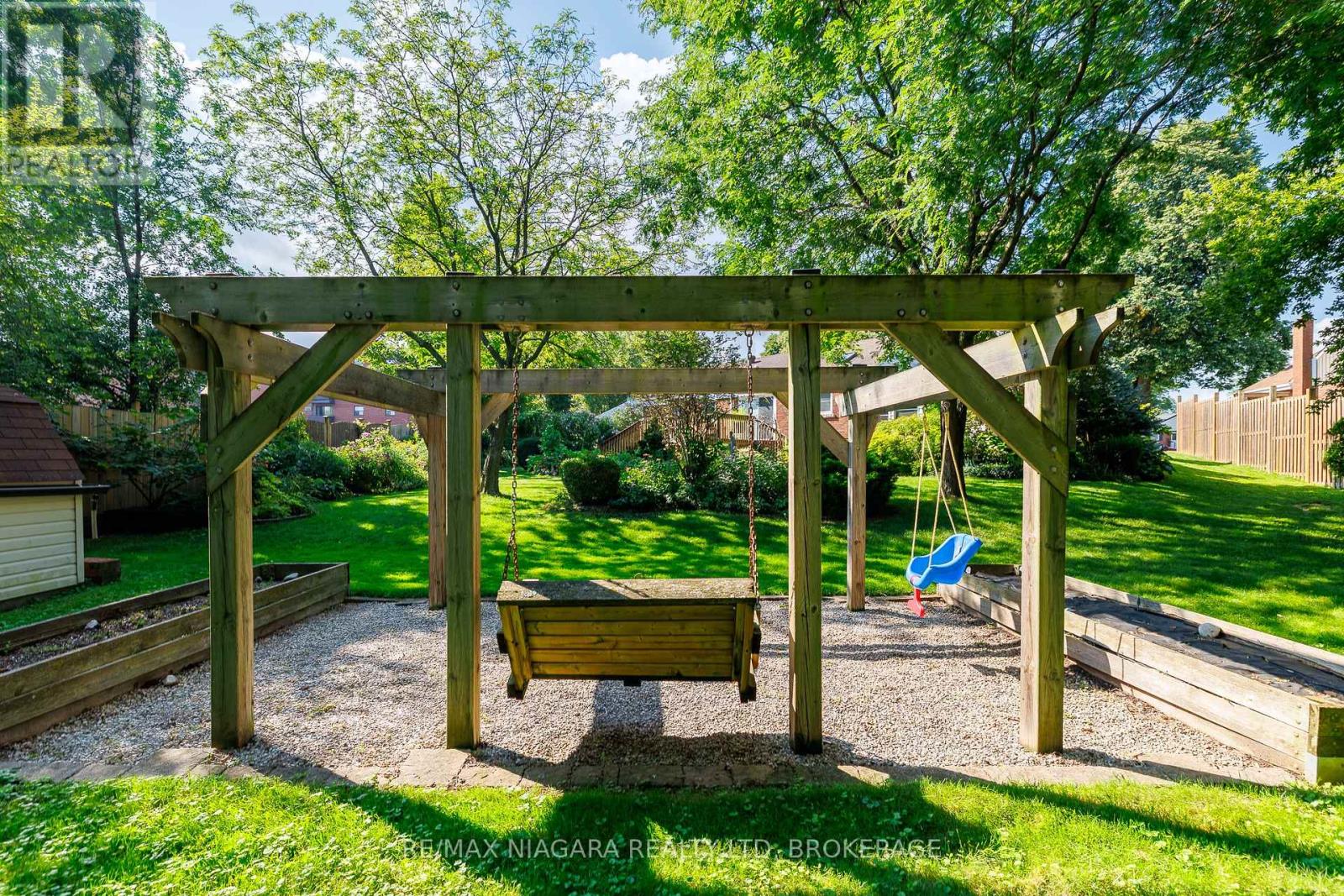 6329 GOODSIR CRESCENT - Image 43