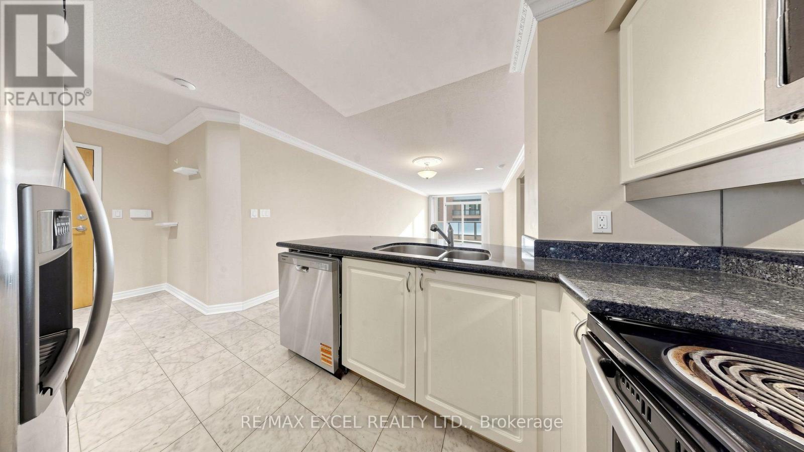 #506 30 HAYDEN STREET - 13