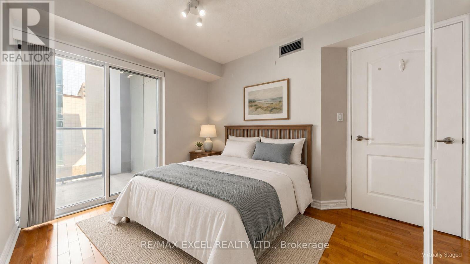 #506 30 HAYDEN STREET - 18