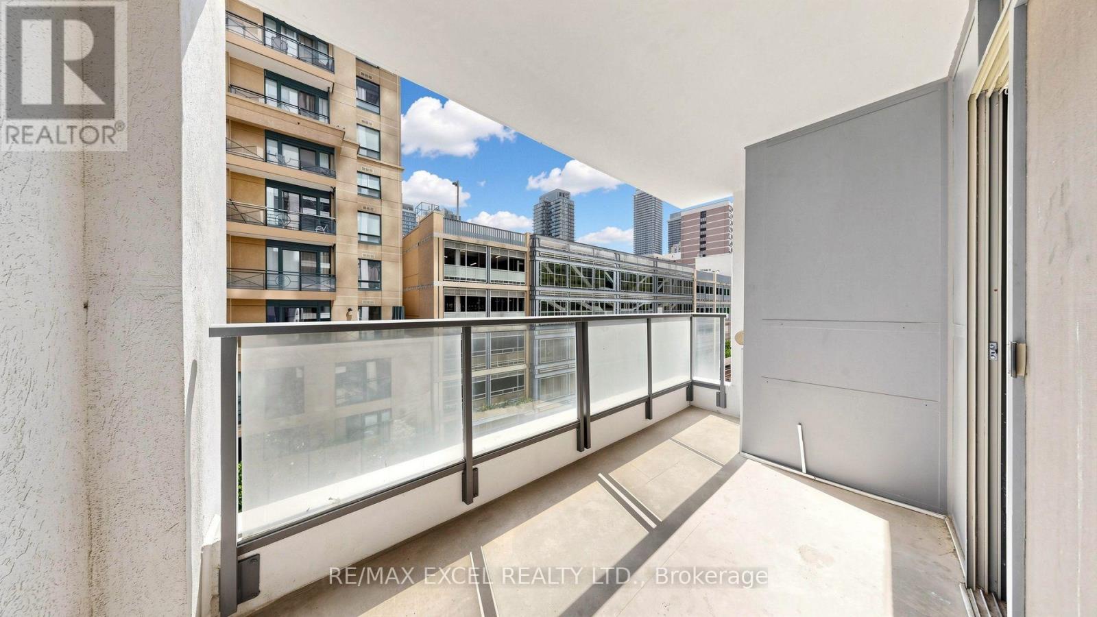 #506 30 HAYDEN STREET - 24