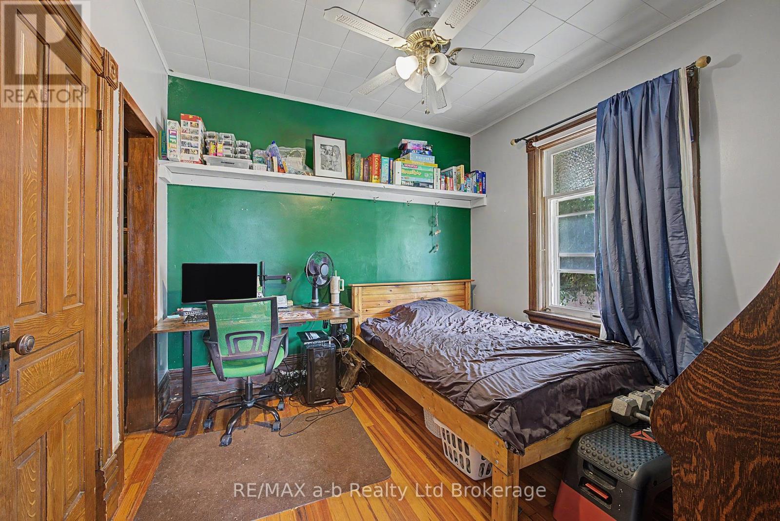 225 GRAHAM STREET - Image 18