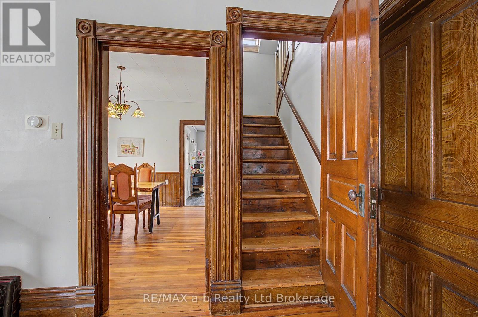 225 GRAHAM STREET, Woodstock (Woodstock - North) — photo 6