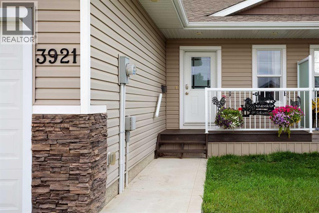 Listing photo – 3921 75 Street, Camrose