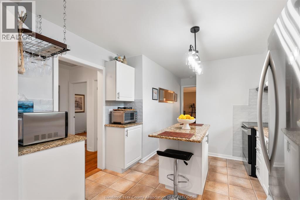3274 Parkwood AVENUE - 11