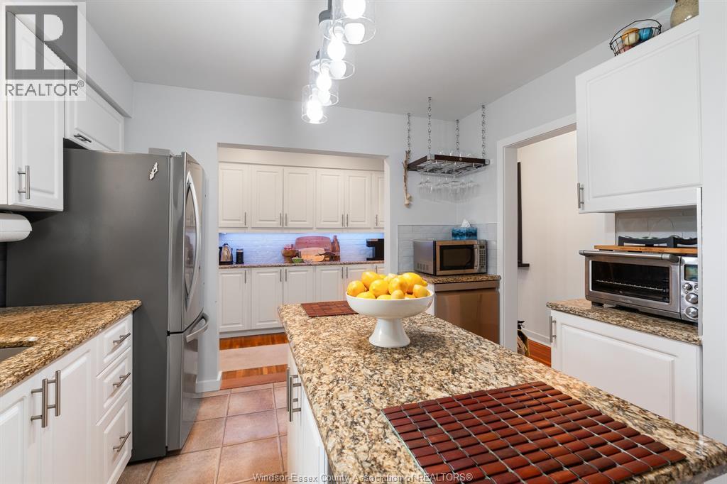 3274 Parkwood AVENUE - 14