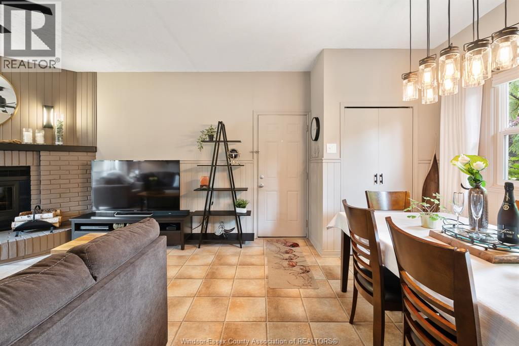 3274 Parkwood AVENUE - 17