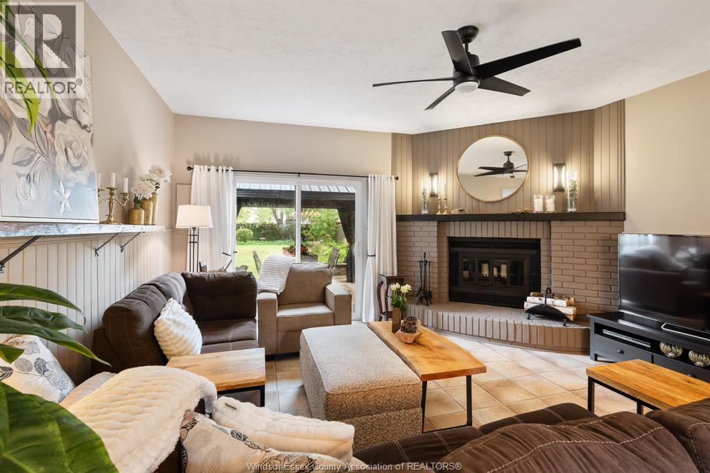 3274 Parkwood AVENUE - Image 19