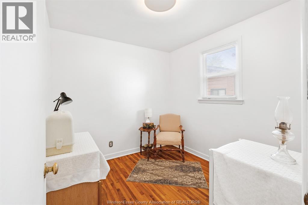 3274 Parkwood AVENUE - Image 26