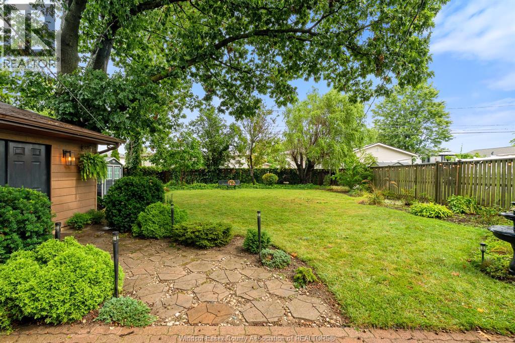 3274 Parkwood AVENUE - 34