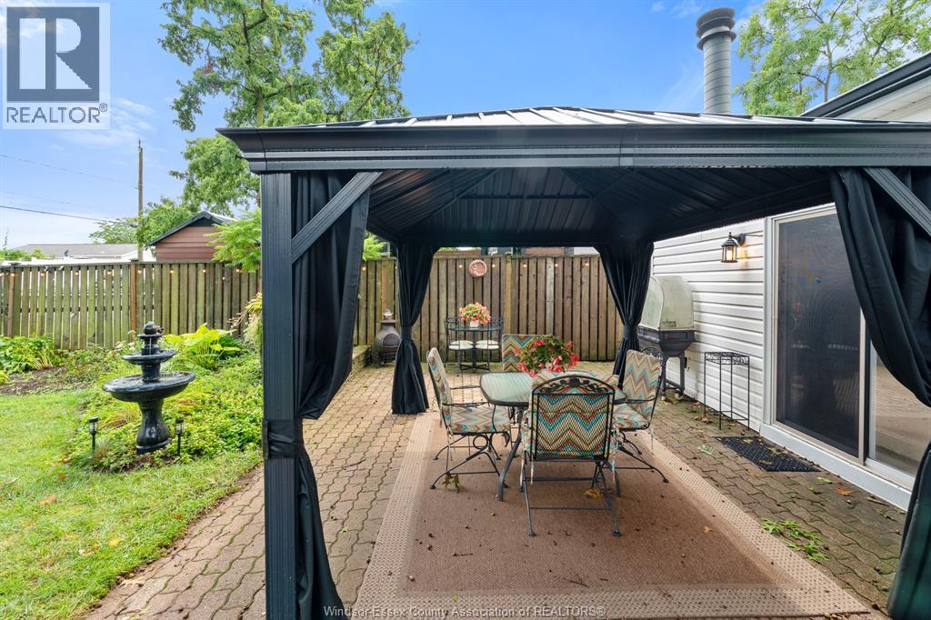 3274 Parkwood AVENUE - 36