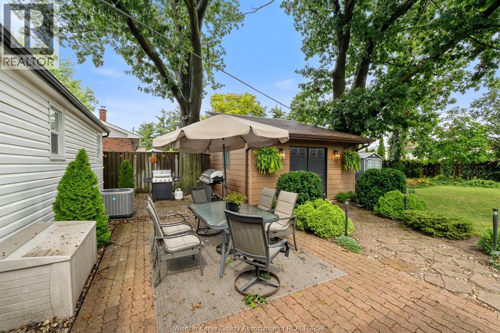 3274 Parkwood AVENUE - 39