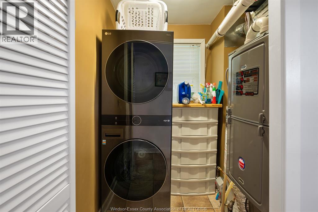 3274 Parkwood AVENUE - 43