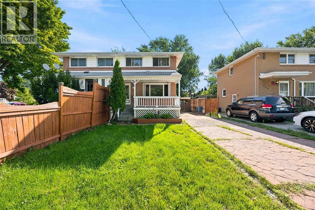 690 KEMBER AVENUE, Sarnia — photo 3