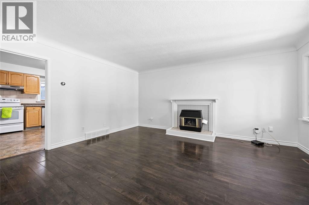 690 KEMBER AVENUE, Sarnia — photo 5