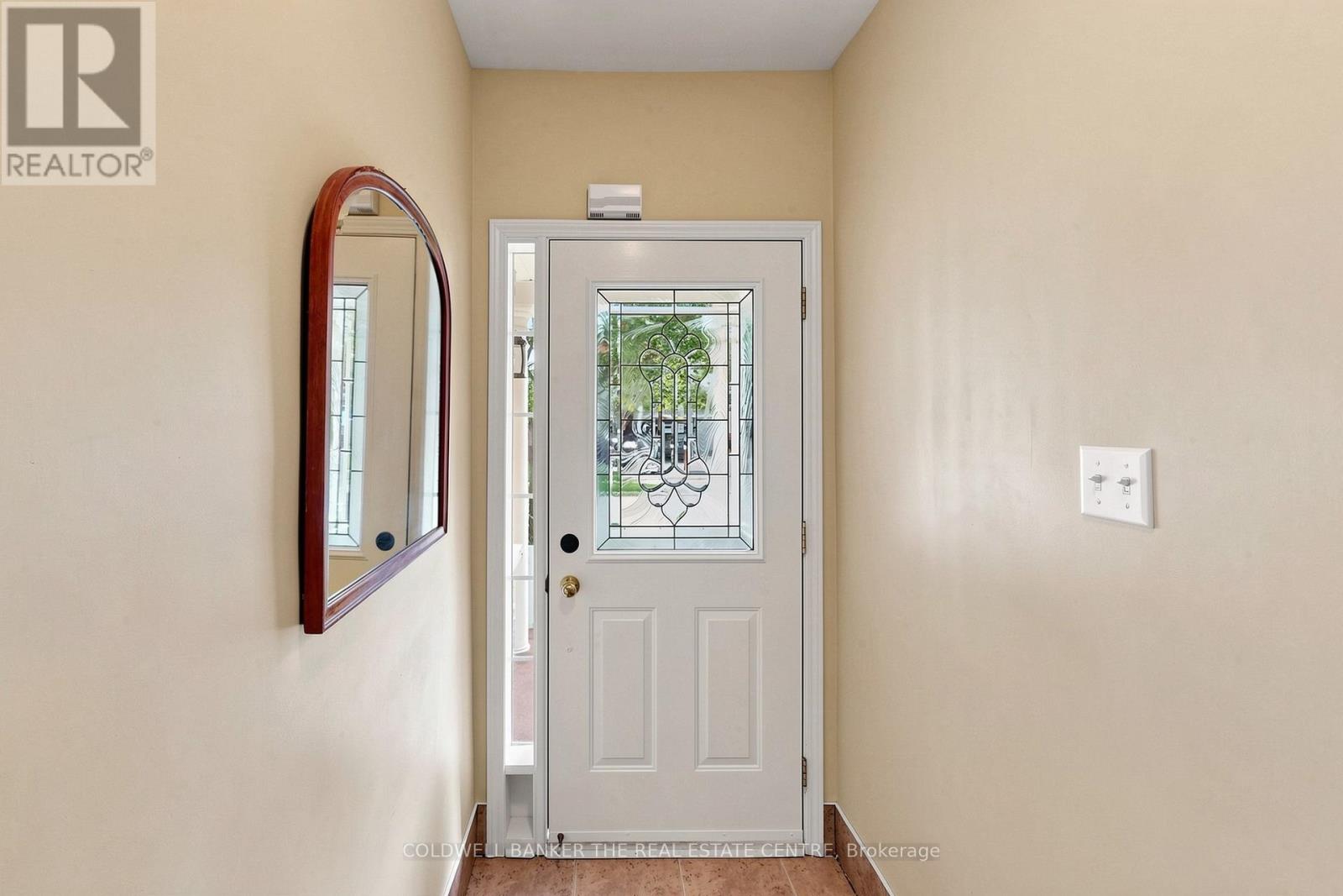 260 FLAGSTONE WAY, Newmarket (Woodland Hill) — photo 2