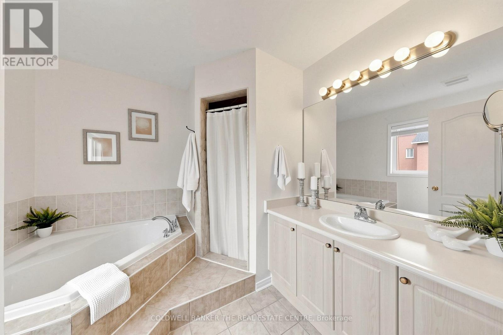 260 FLAGSTONE WAY - 28