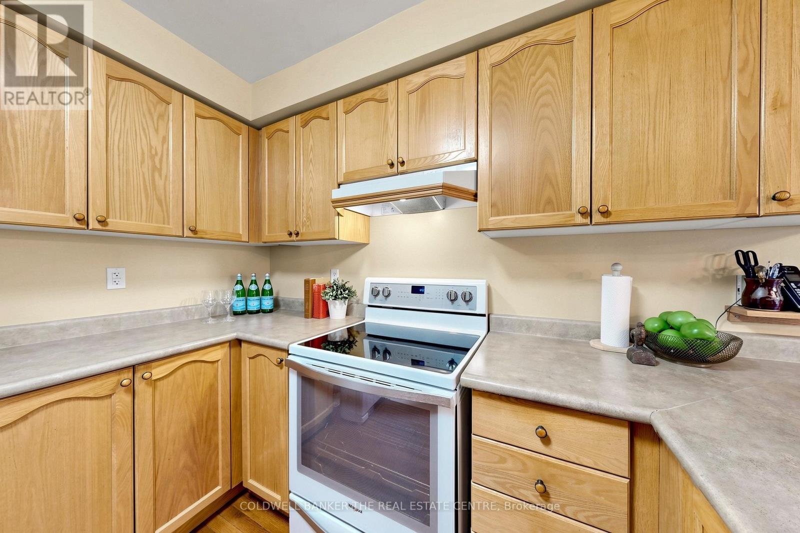 260 FLAGSTONE WAY, Newmarket (Woodland Hill) — photo 5