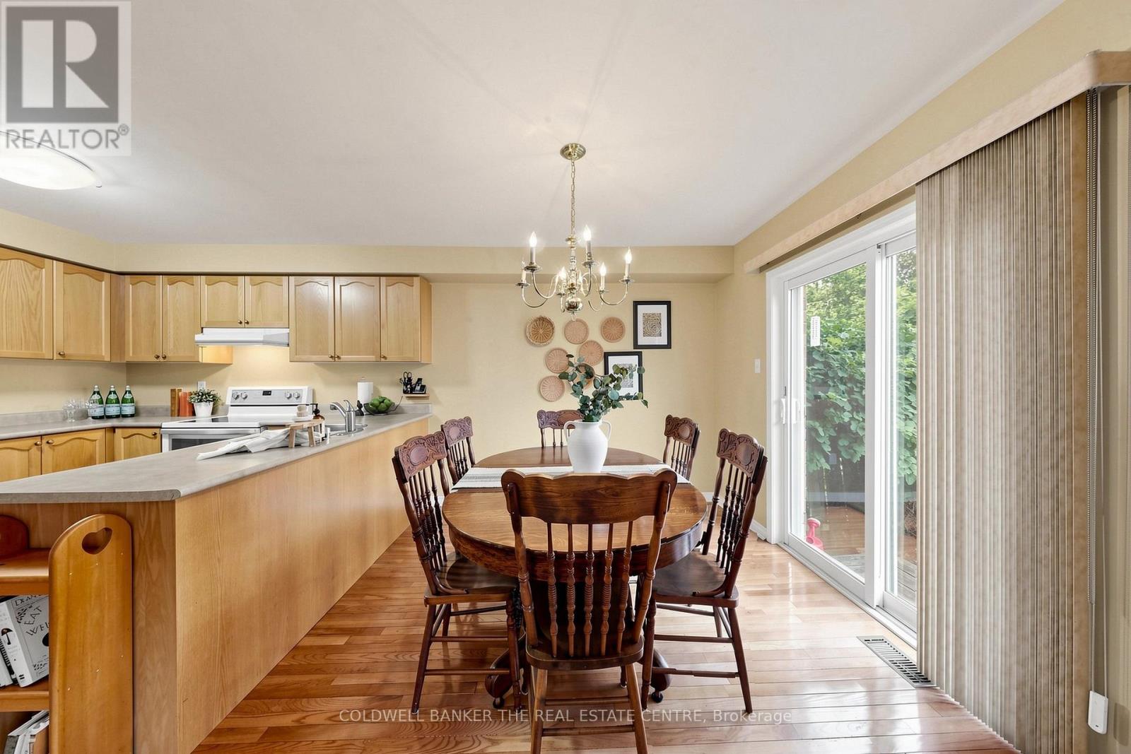 260 FLAGSTONE WAY, Newmarket (Woodland Hill) — photo 8