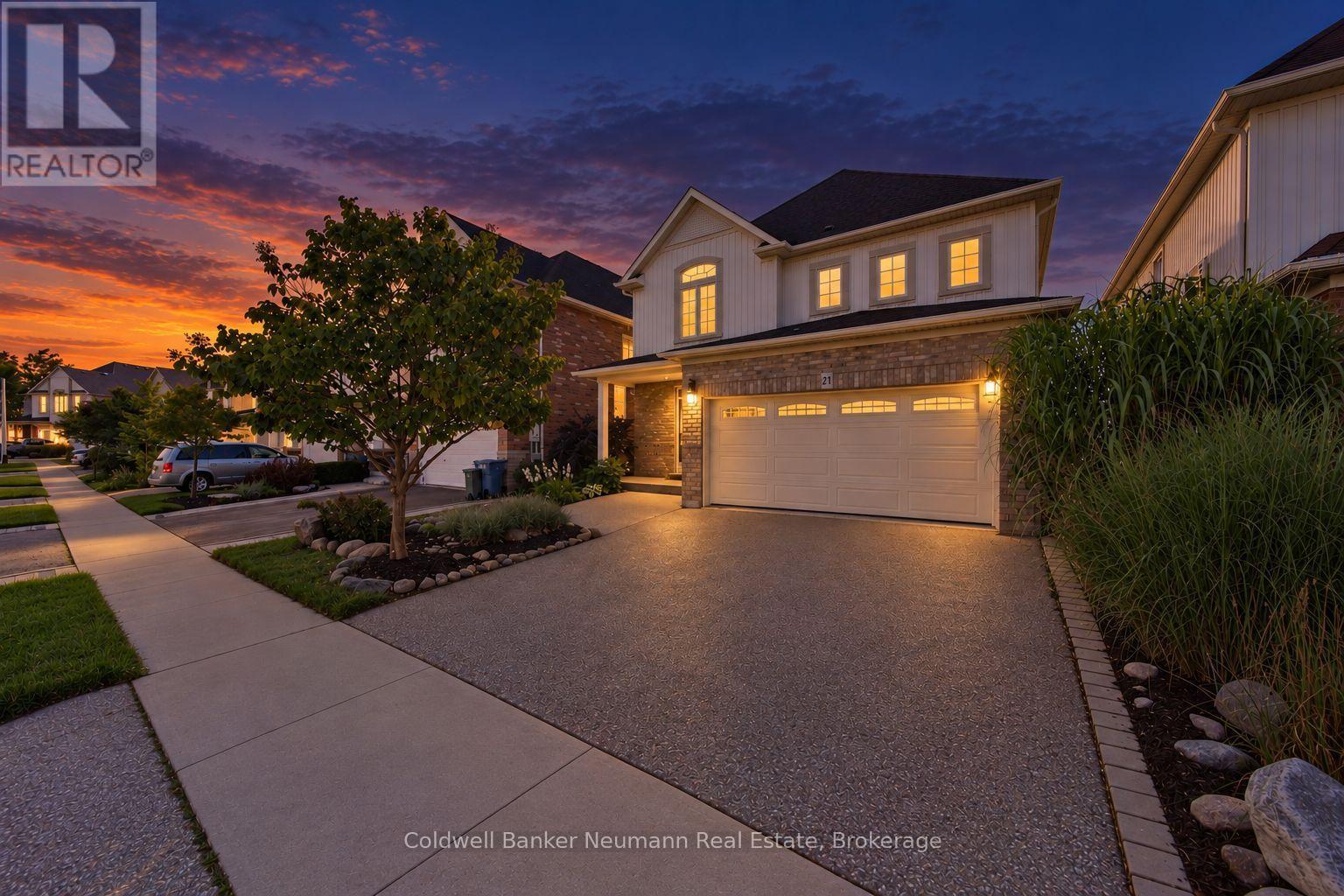 21 TRIMBLE CRESCENT, Guelph (Grange Road) — photo 2