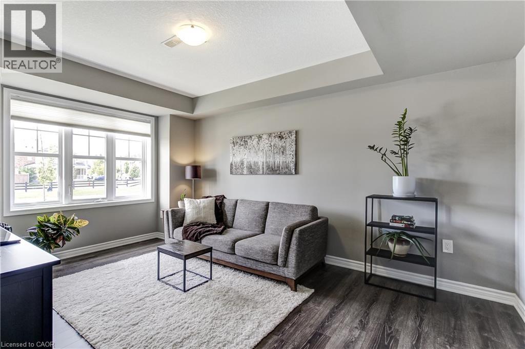 #3 230 AVONSYDE Boulevard - 8