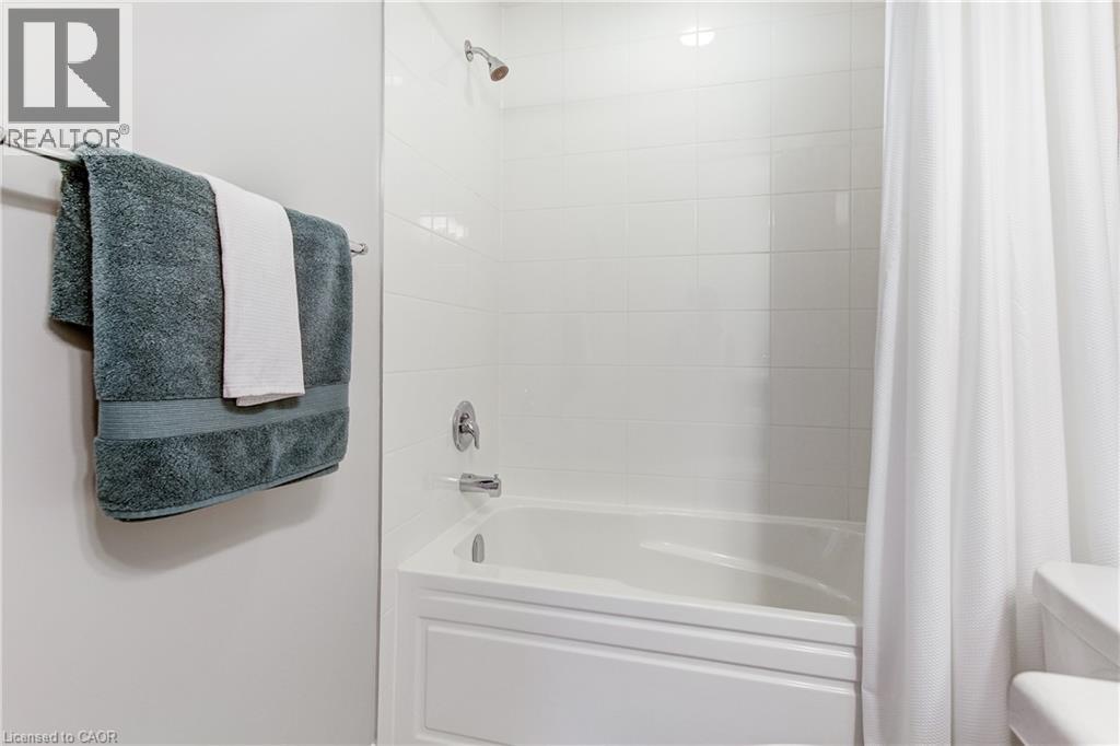 #3 230 AVONSYDE Boulevard - 31