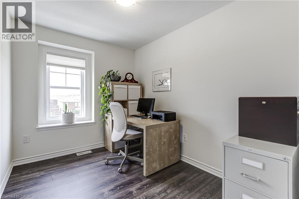 #3 230 AVONSYDE Boulevard - Image 26