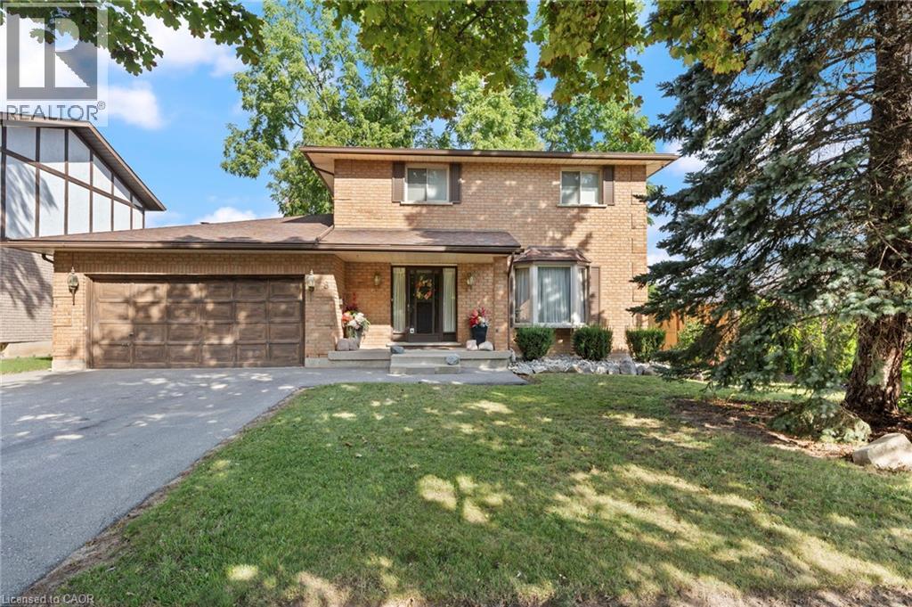 8 BECKETT Drive, Brantford — photo 2