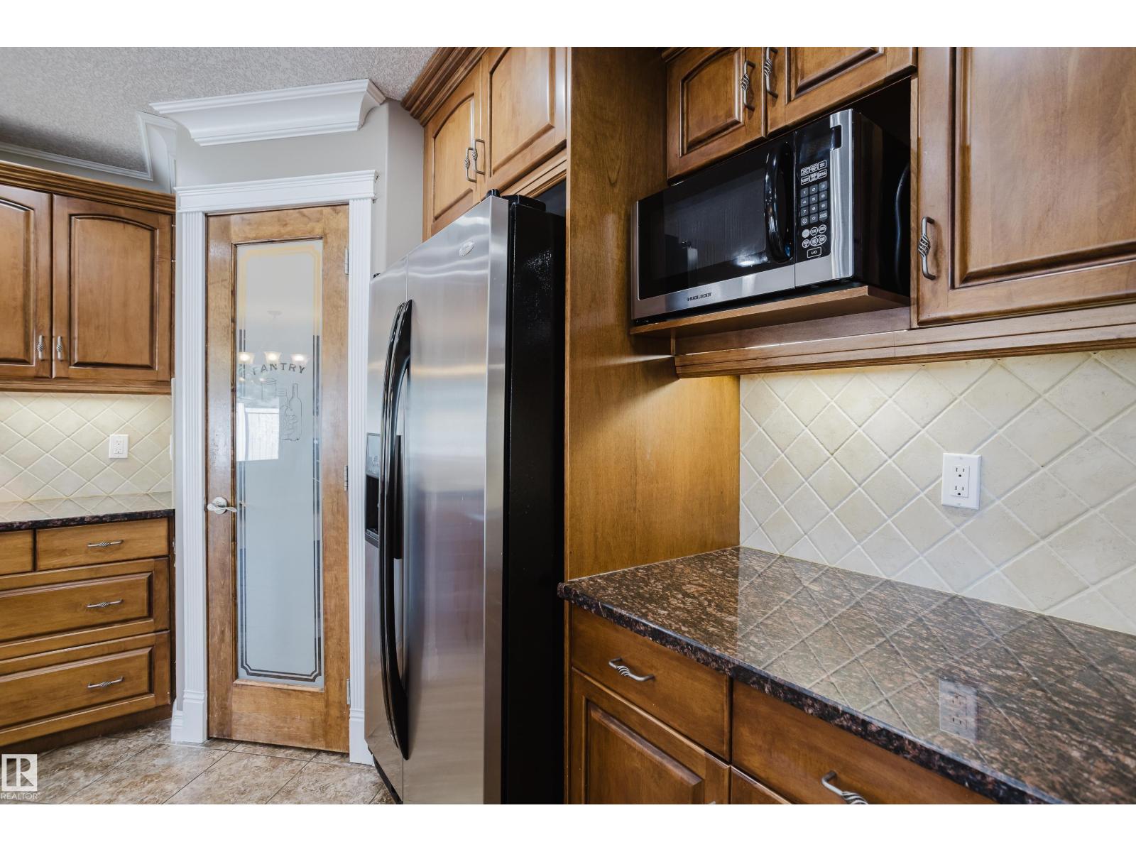 11616 174 AV NW - 10