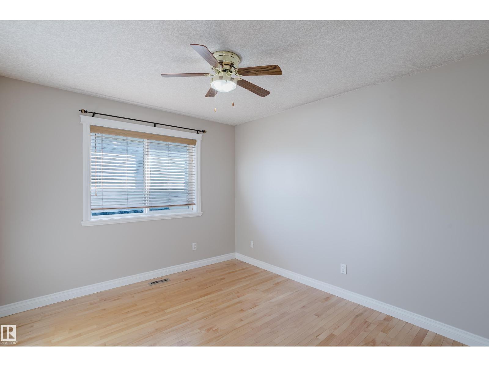 11616 174 AV NW - 48