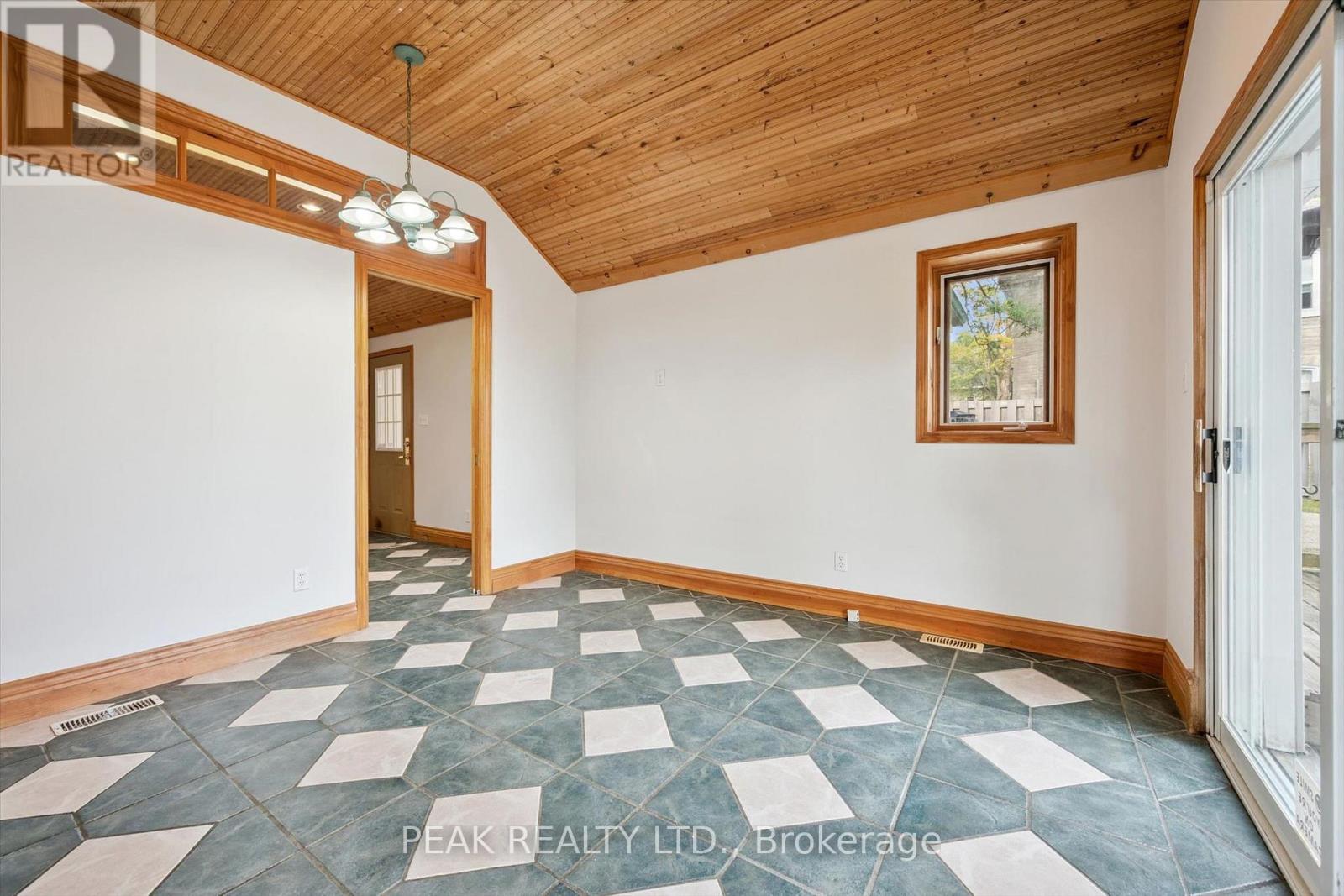 344 QUEEN STREET W - 13