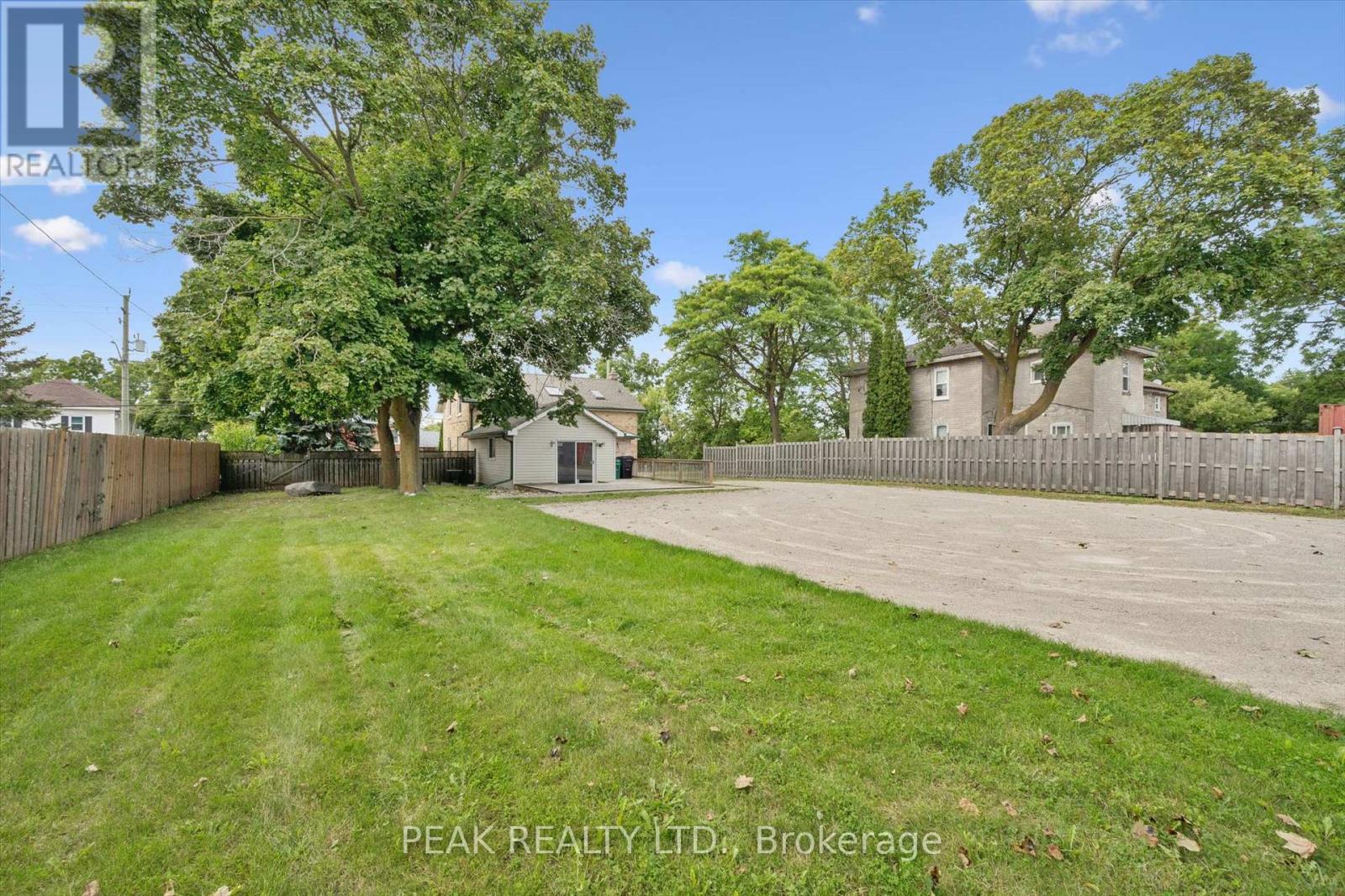 344 QUEEN STREET W - 32