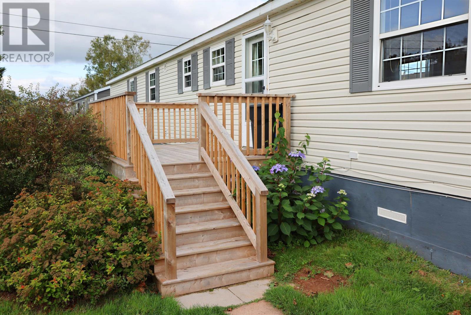 3 Cartier Avenue, North River — photo 2