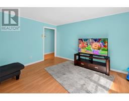 211 Canada Drive thumbnail 40