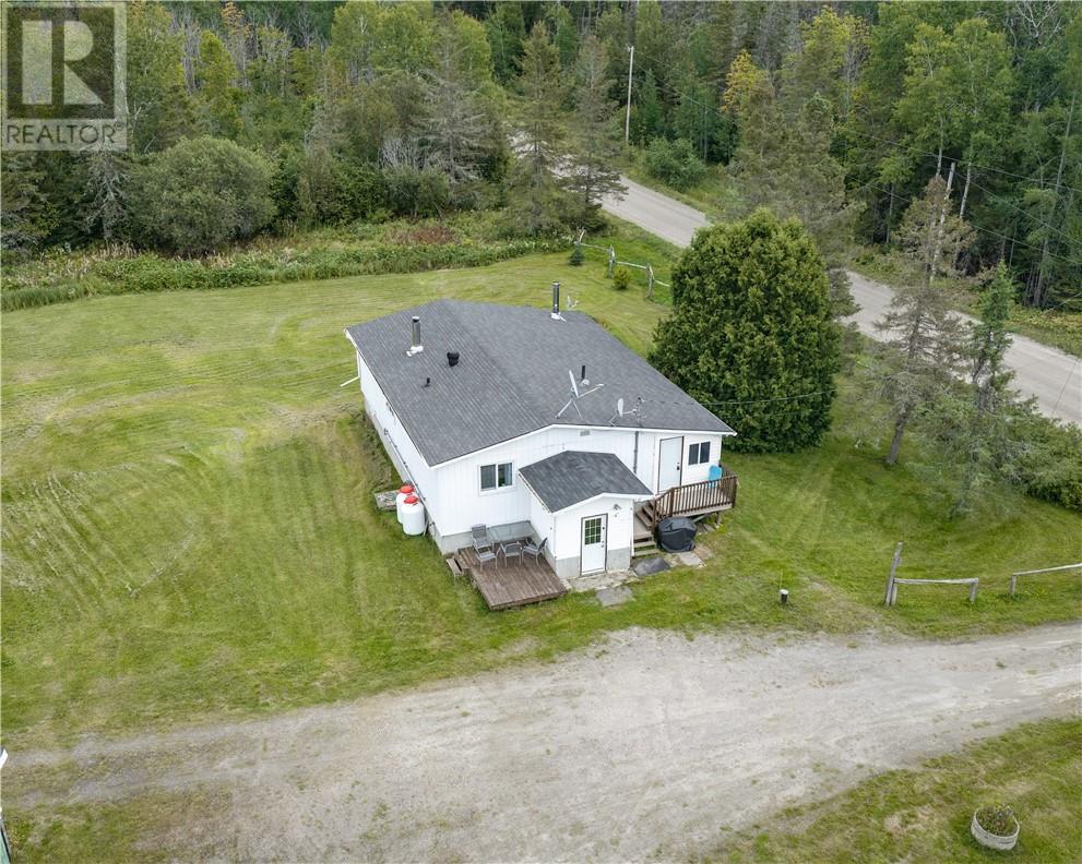 344 Red Deer Lake Road S, Sudbury — photo 2