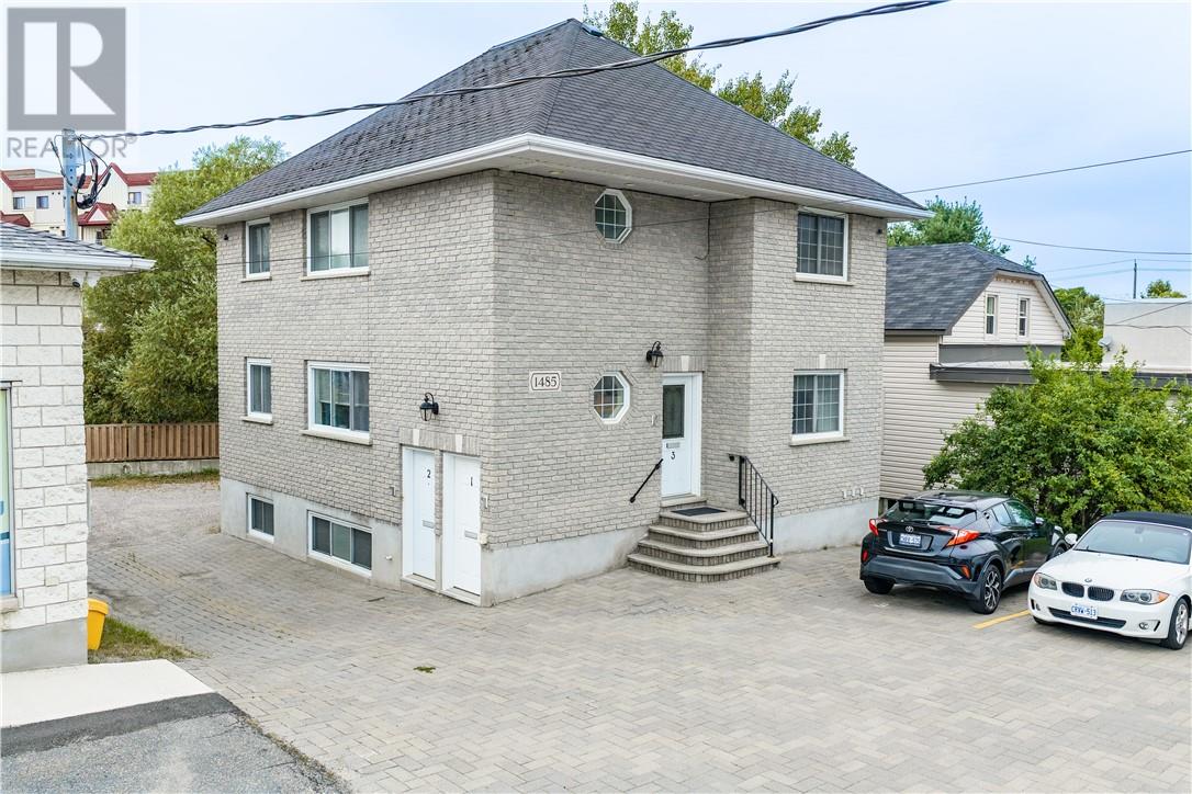 1485 Paris Street, Sudbury — photo 1
