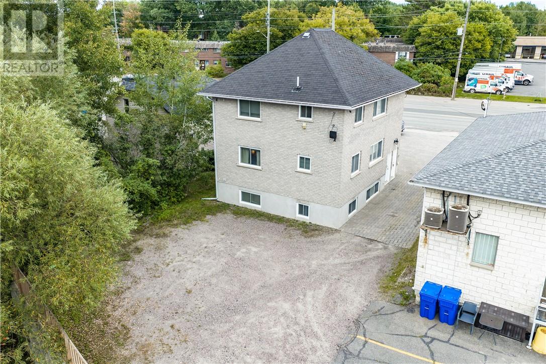1485 Paris Street, Sudbury — photo 2