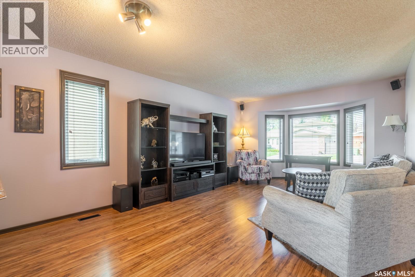 3042 Zaran CRESCENT, Regina Saskatchewan — photo 4