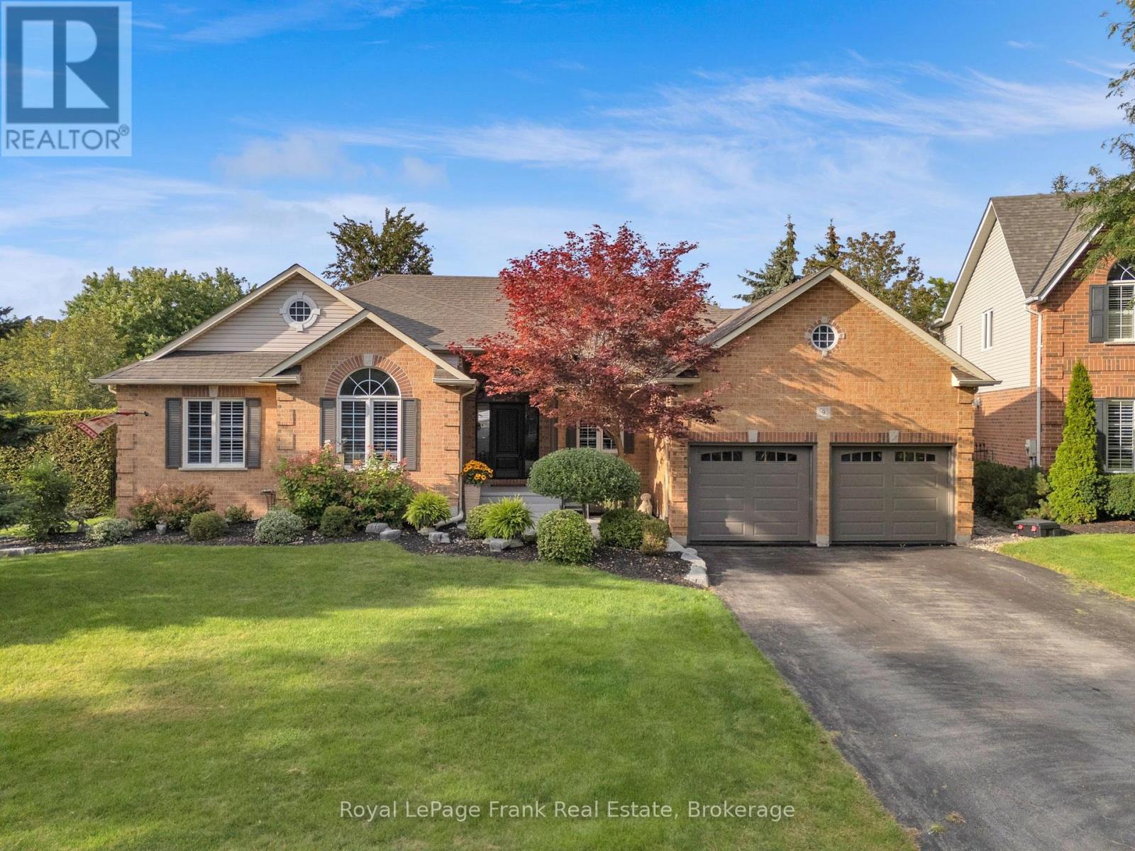 9 SHEENAN COURT - 1