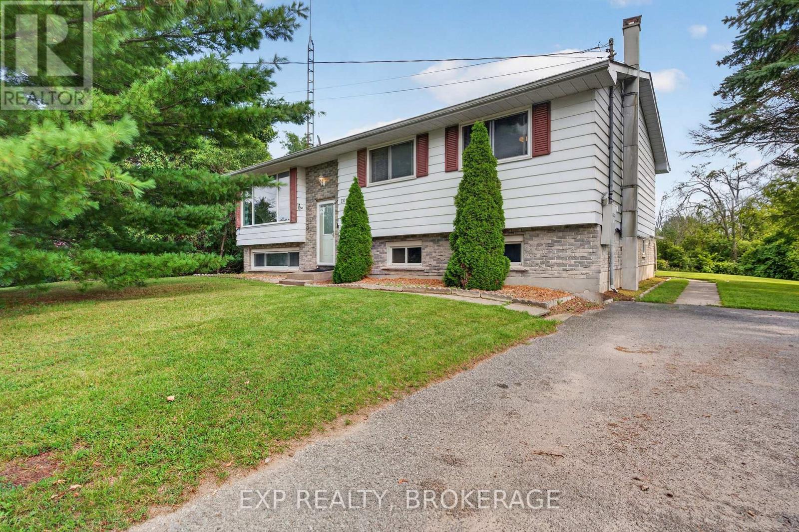 2016 COLE HILL ROAD, Kingston (City North of 401) — photo 1
