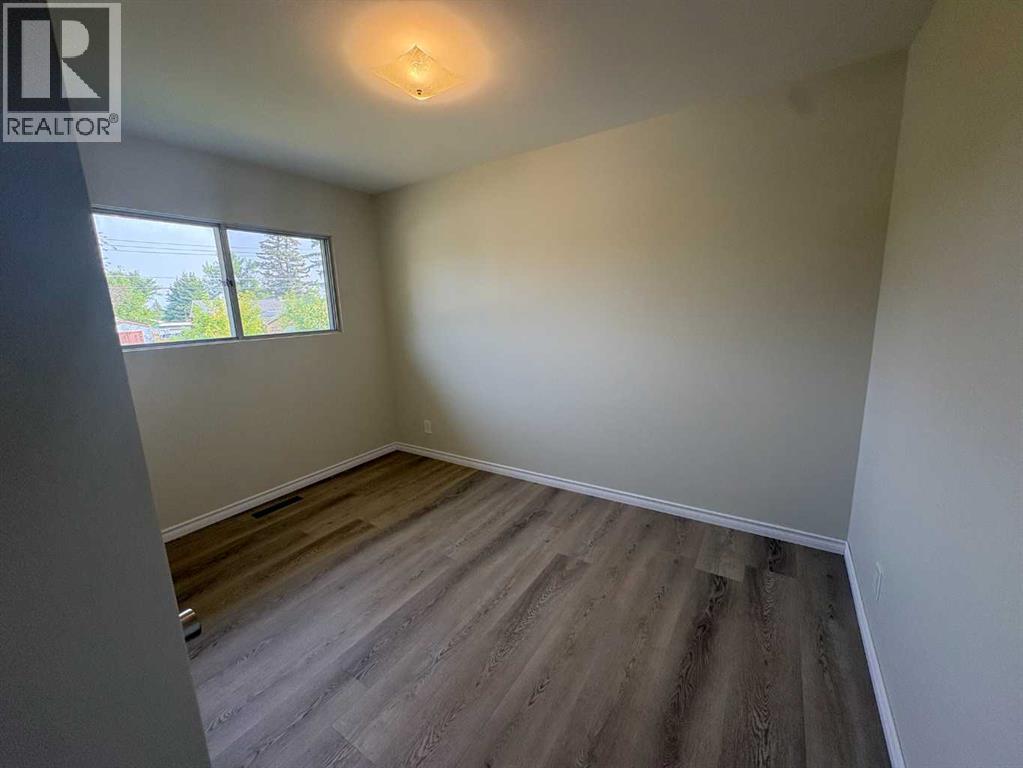 9904 90 Avenue, Grande Prairie — photo 6