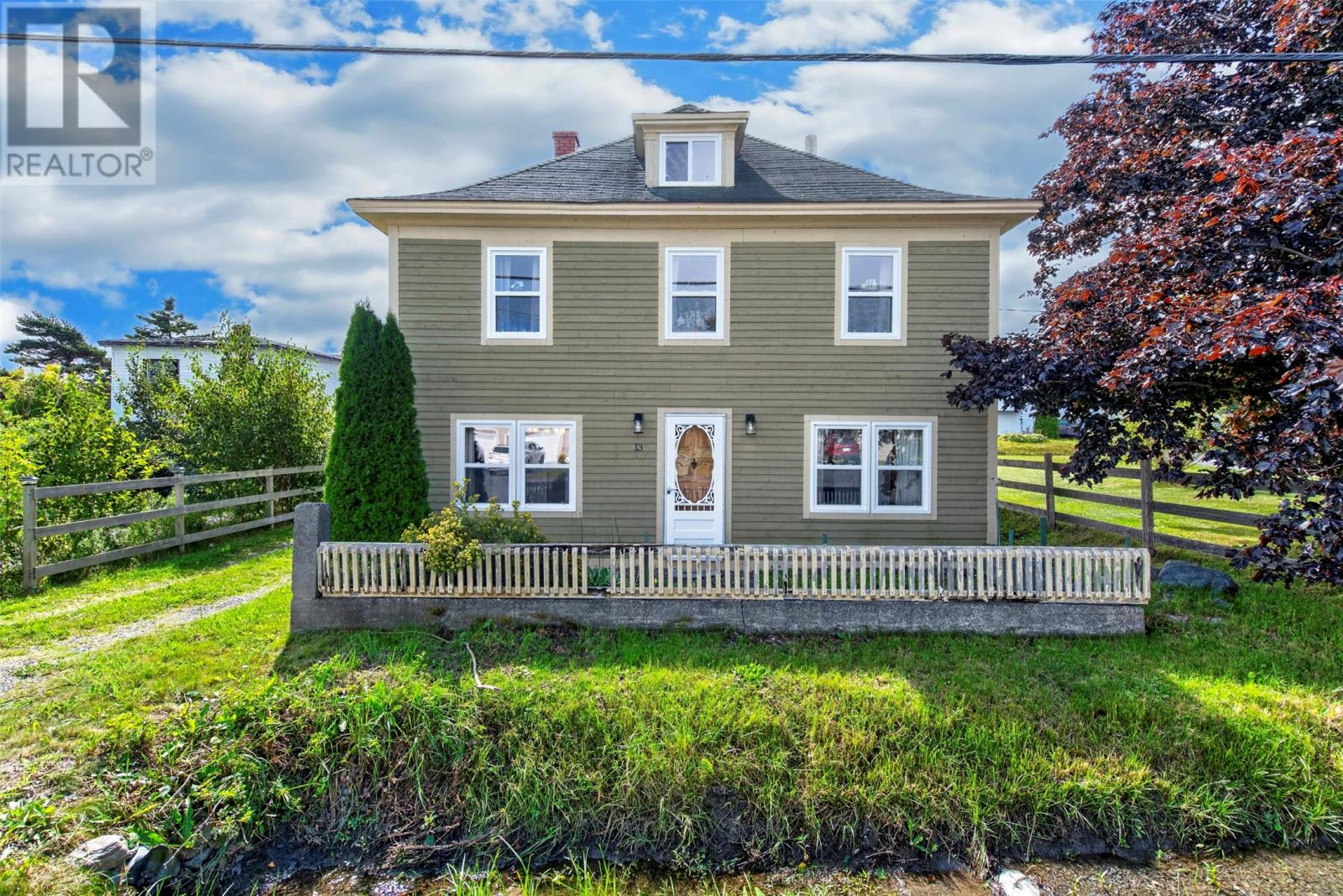 13 Sawdust Road, Bay Roberts — photo 2