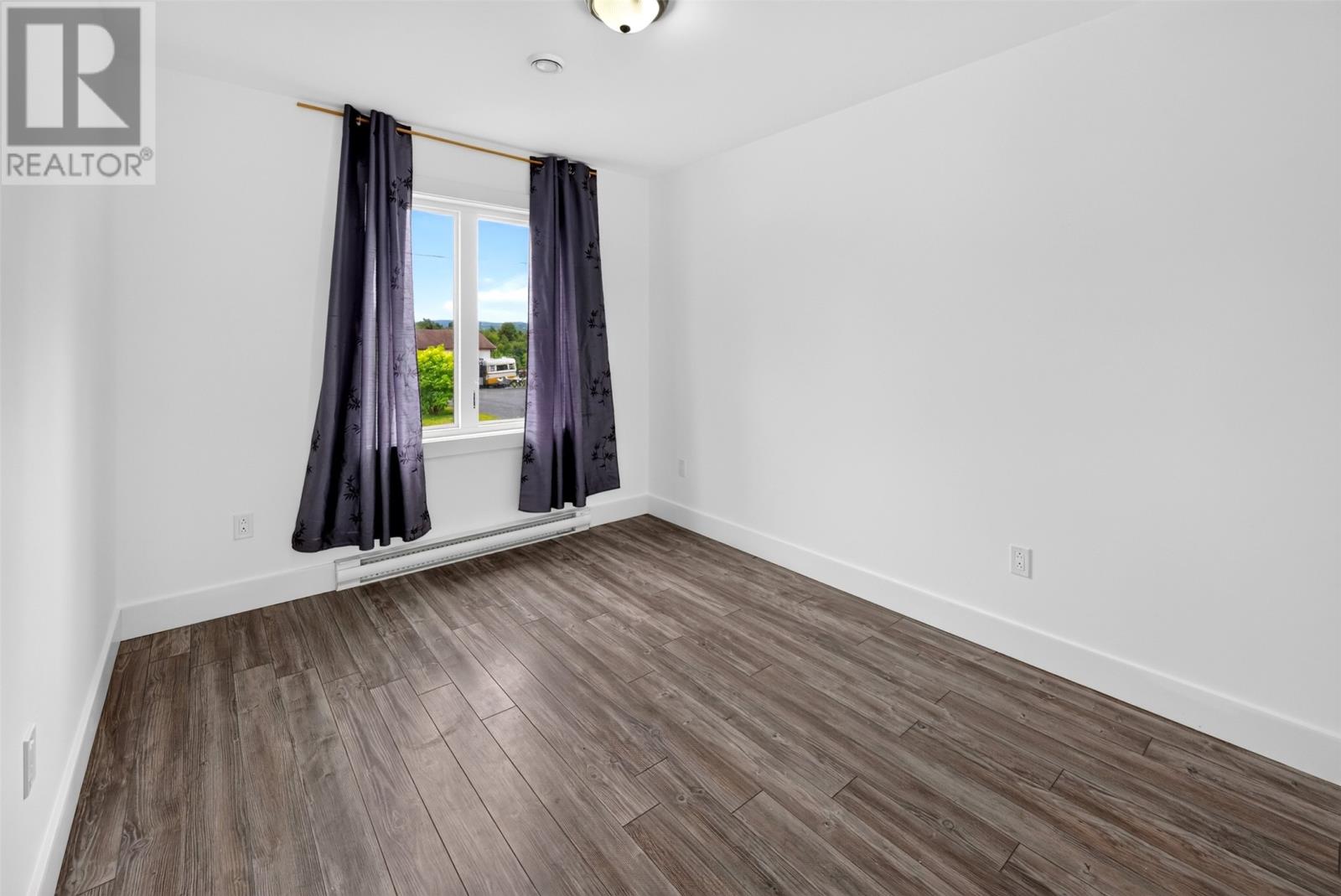 12 Baird Lane - 28