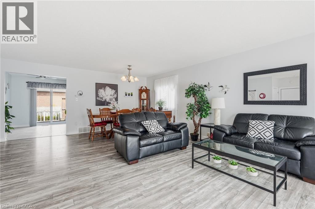 9 COUNTRY CLUB Road - Image 12