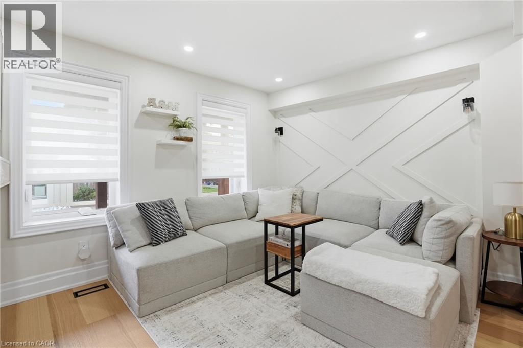 13 PICTON Street W, Hamilton — photo 5
