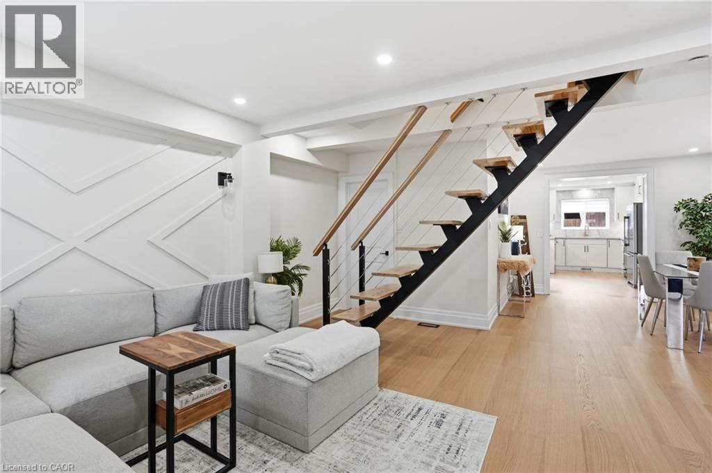 13 PICTON Street W, Hamilton — photo 6